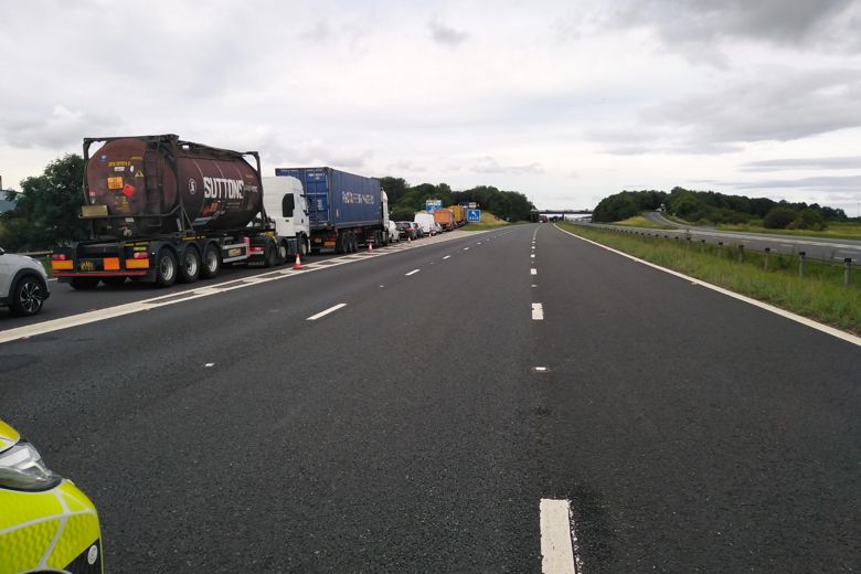 UPDATED - M62 at Goole reopens after police incident