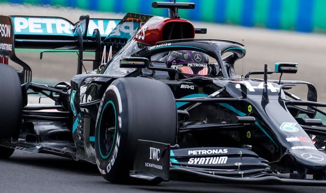 Hungarian GP, Practice One: Lewis Hamilton ahead, Meredes dominant
