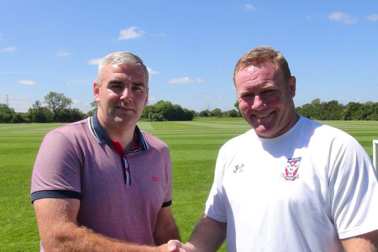 Centreback Steve McNulty signs for York City