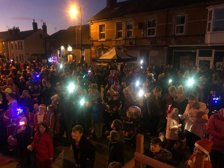 Norton Santa Fun Run & Christmas Lights Switch On 